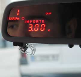 Precios regulados oficialmente con taximetro